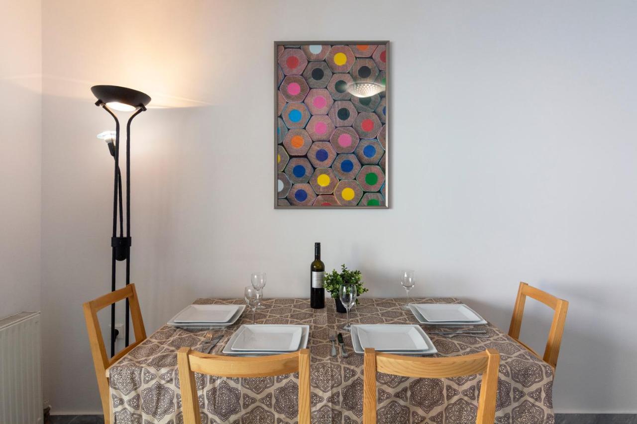 Central 3Bd Apt. Near Acropolis Atenas Exterior foto